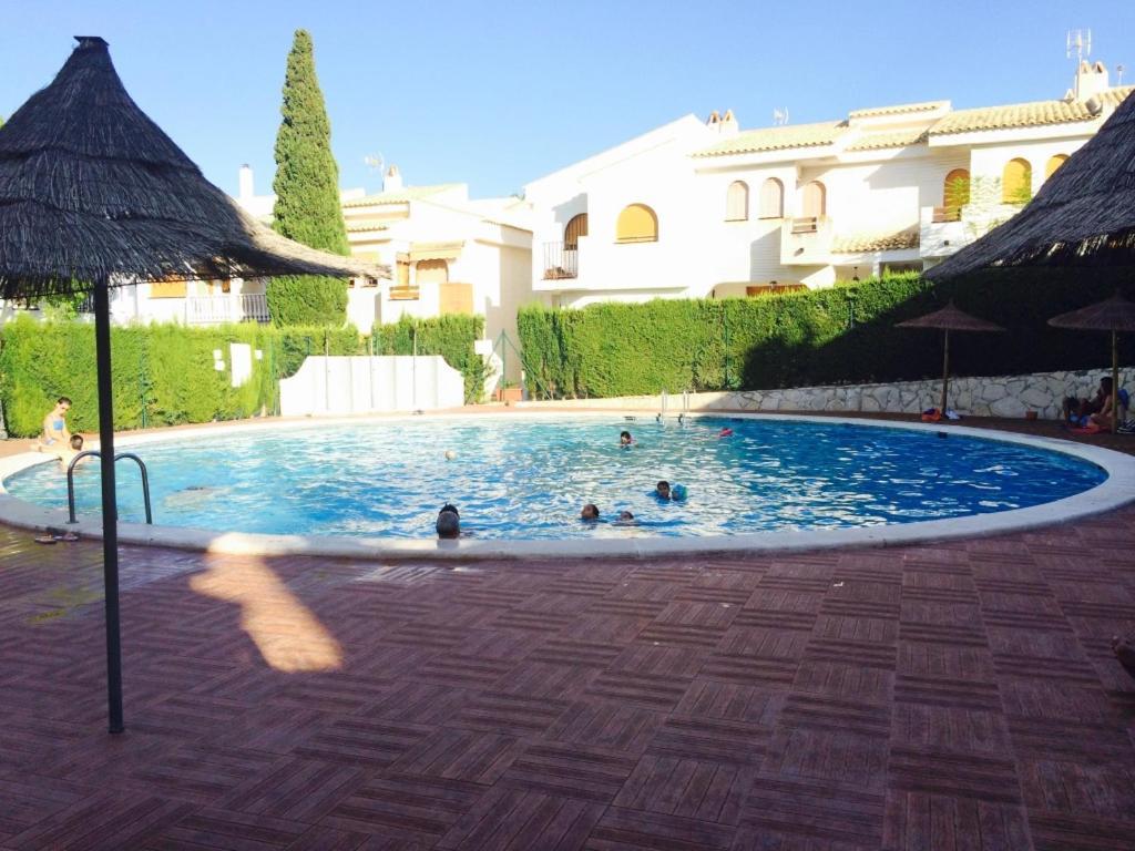 Bonita Casa En Urbanizacion Privada Muy Cerca Del Mar Y De Alicante غران ألاكانت المظهر الخارجي الصورة