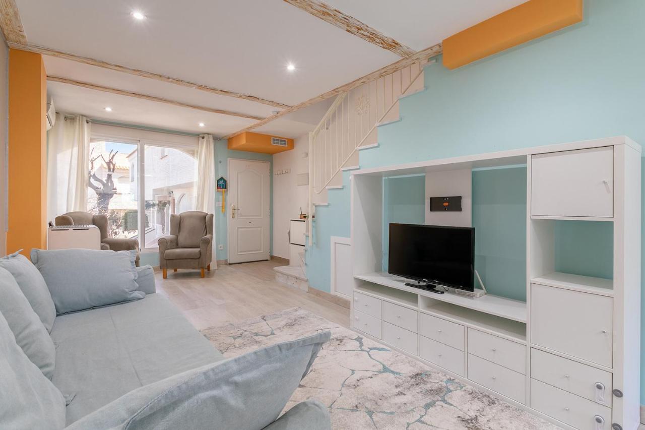 Bonita Casa En Urbanizacion Privada Muy Cerca Del Mar Y De Alicante غران ألاكانت المظهر الخارجي الصورة