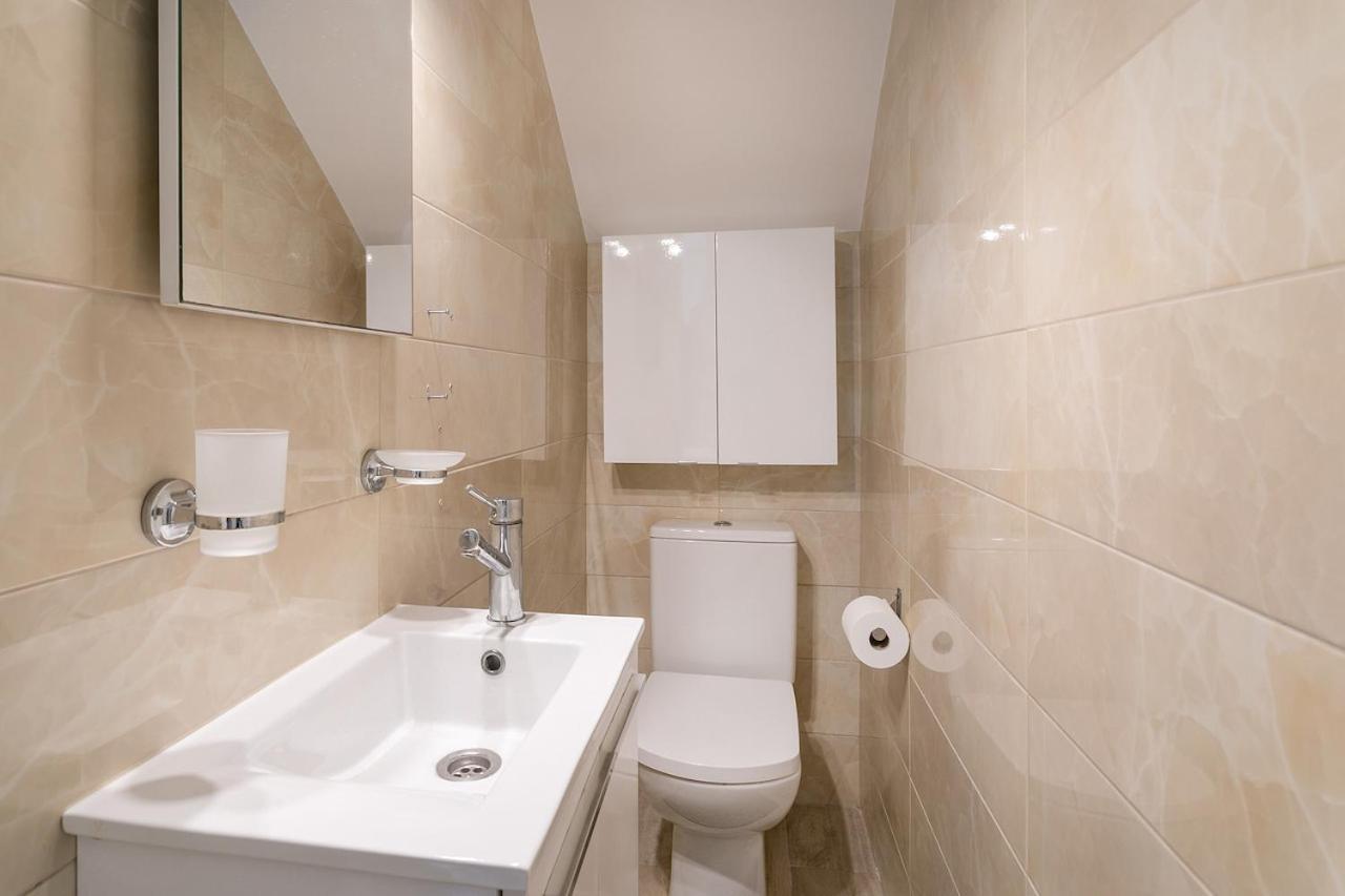 Bonita Casa En Urbanizacion Privada Muy Cerca Del Mar Y De Alicante غران ألاكانت المظهر الخارجي الصورة