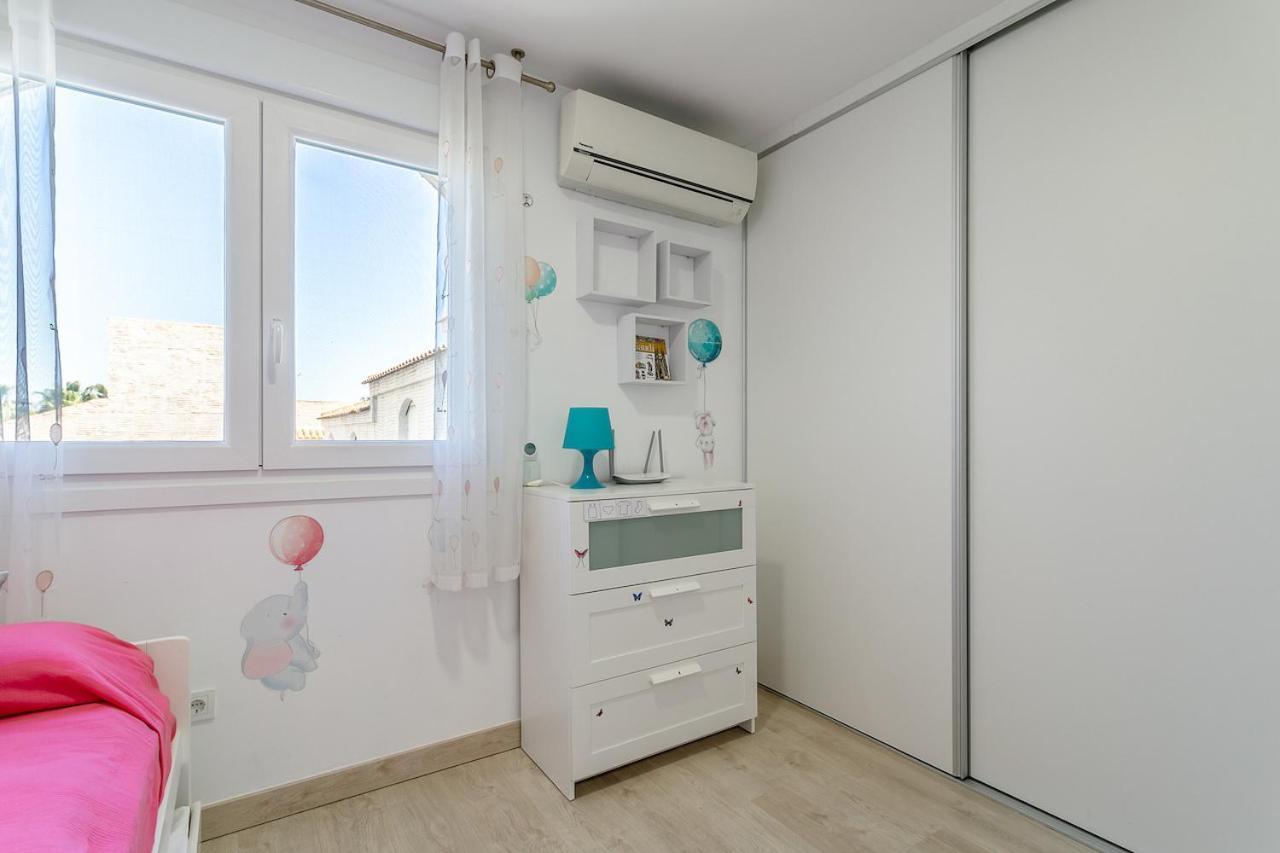 Bonita Casa En Urbanizacion Privada Muy Cerca Del Mar Y De Alicante غران ألاكانت المظهر الخارجي الصورة